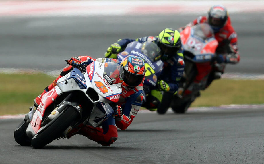 Com tempo recorde, Maverick Viñales crava a pole na etapa da Holanda de MotoGP