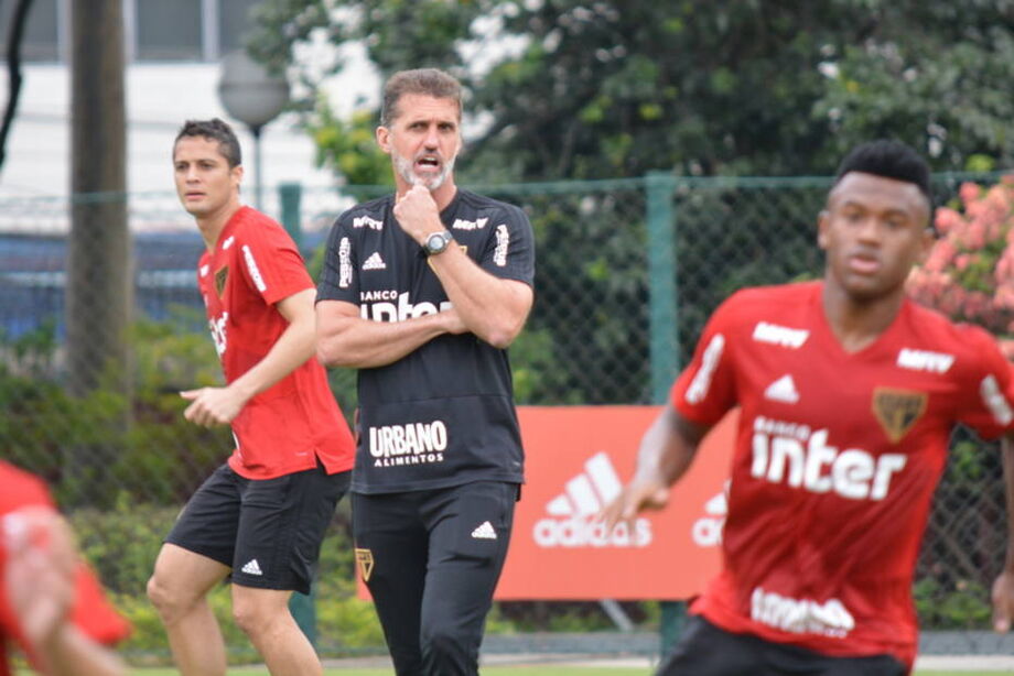 O técnico Vagner Mancini