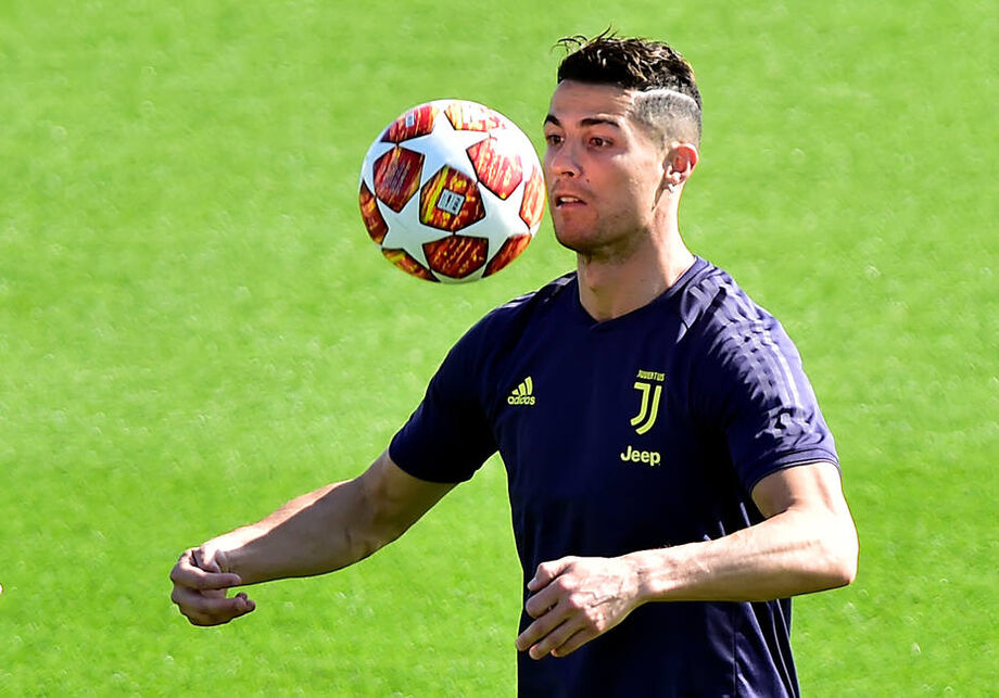 Cristiano Ronaldo dá negativo para covid e pode reforçar Juventus contra Spezia