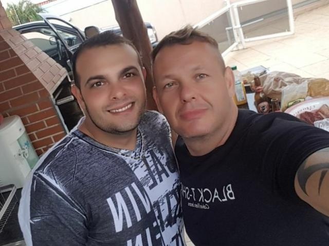 Miguel (à esq.) e o tio (à dir.) eram próximos