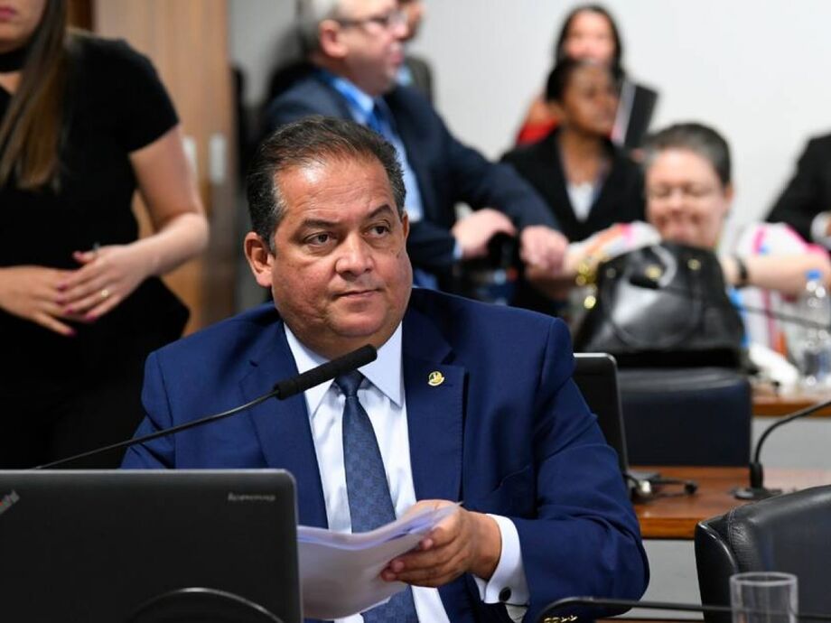 O senador Eduardo Gomes (MDB-TO)