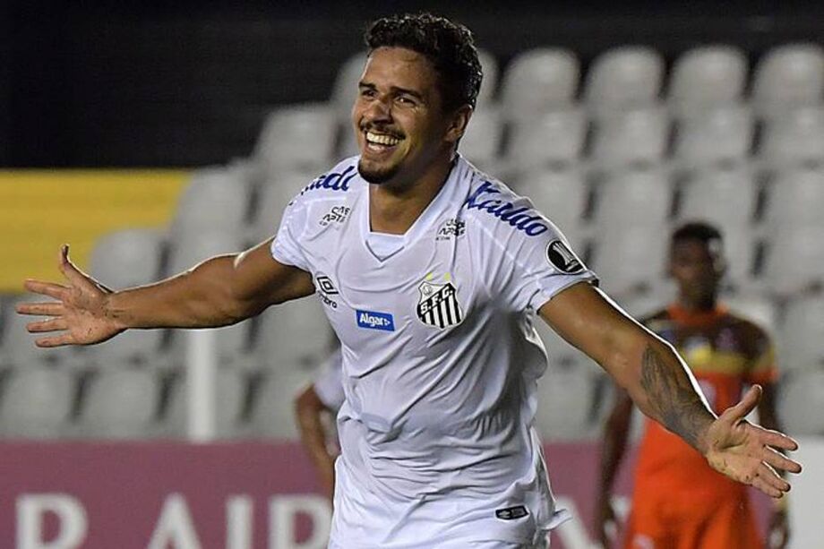 Lucas Veríssimo, zagueiro do Santos