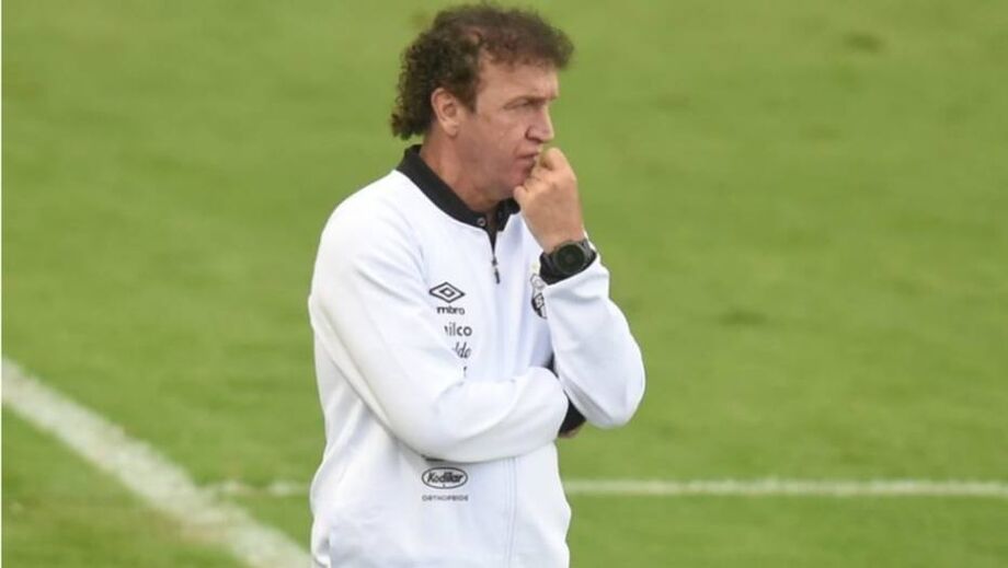 Cuca, técnico do Santos