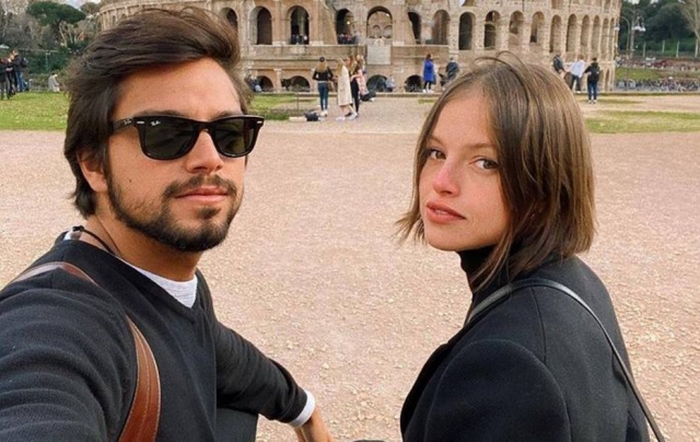 O casal Rodrigo Simas e Agatha Moreira está na lista de convidados