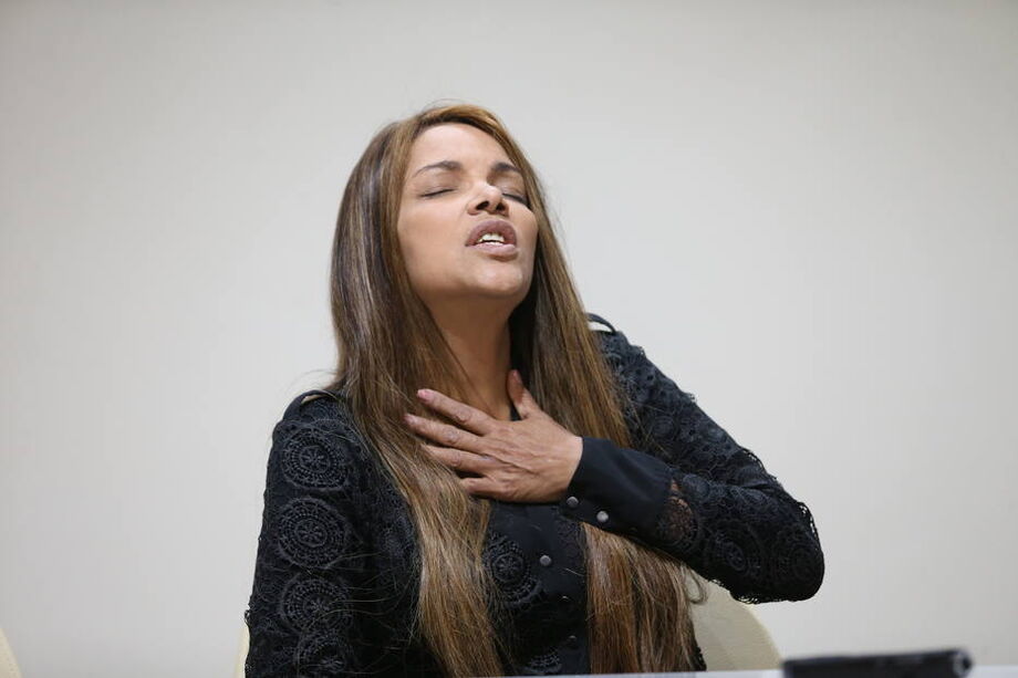 Flordelis foi até a Seap para instalar a tornozeleira eletrônica