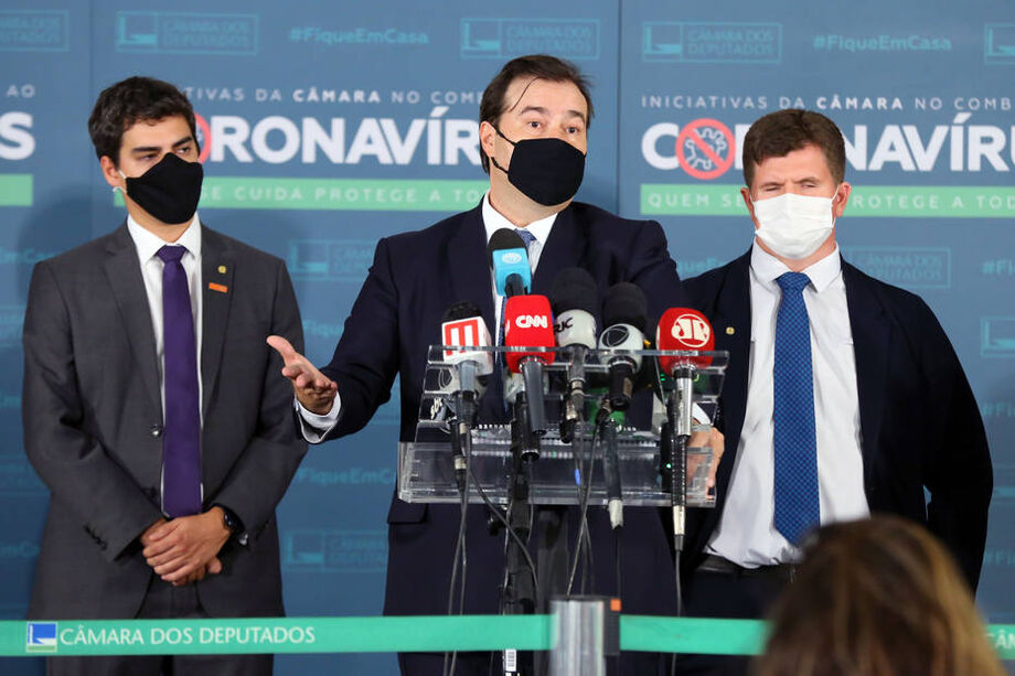 O presidente da Câmara, Rodrigo Maia, durante entrevista coletiva sobre reforma administrava