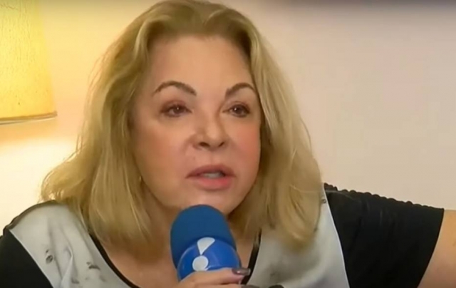 Vera Gimenes sofre um golpe no Whatsapp e perde 50 mil reais