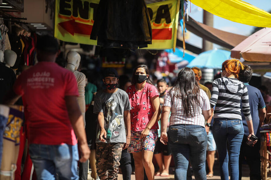 O comércio de rua reabriu