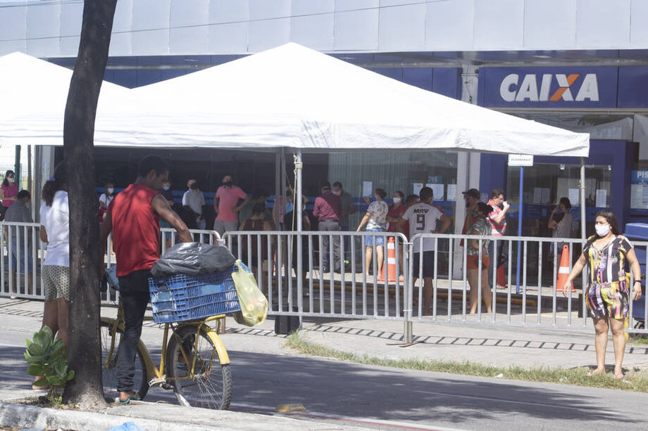 O estudo procurou mostrar que há uma correlação muito forte entre a arrecadação estadual e as vendas do comércio puxadas pelo auxílio dado a 67,8 milhões