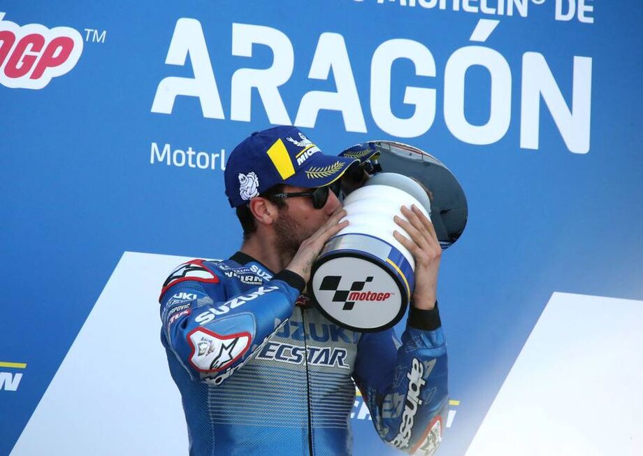 Rins segura Márquez e vence etapa de Aragão