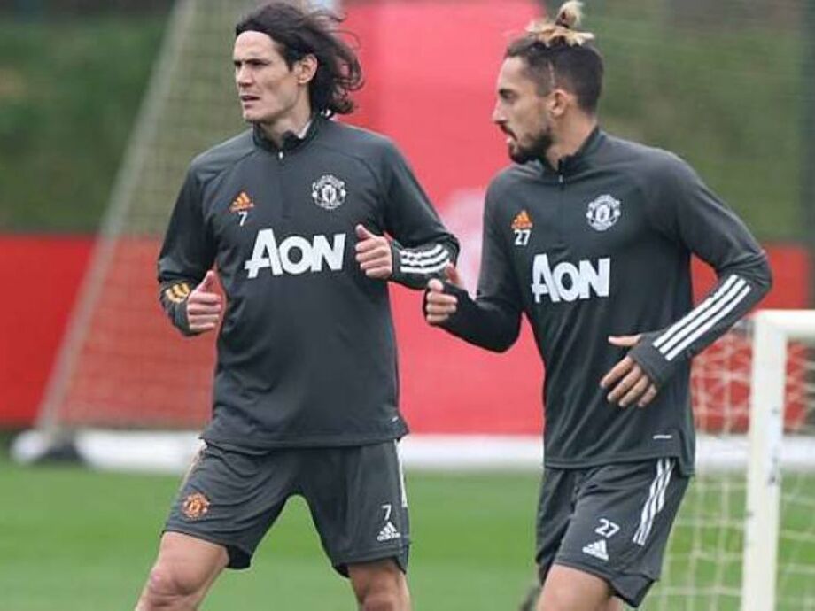 Cavani deve estrear pelo Manchester United contra o PSG