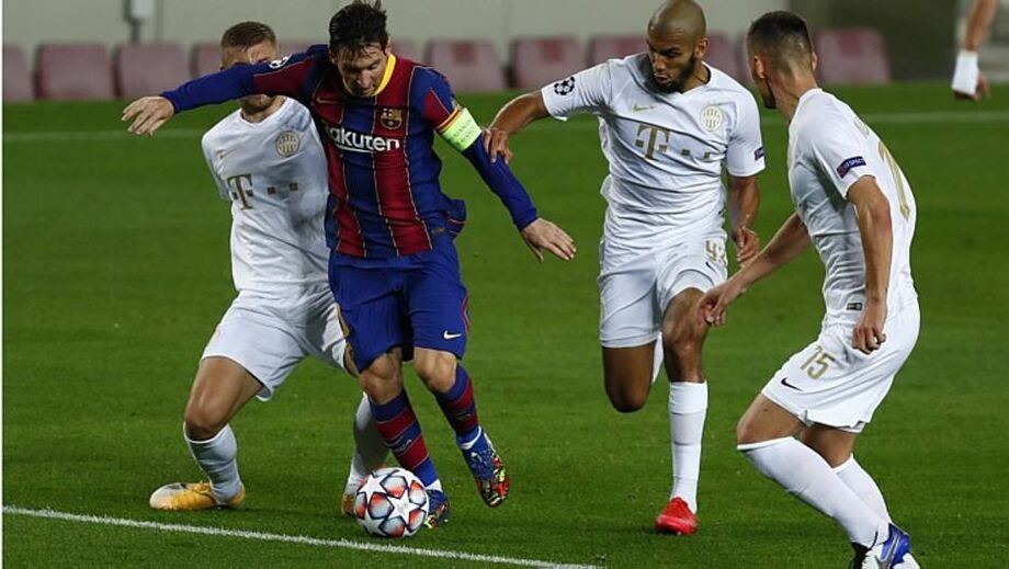 Messi parte para cima dos marcadores na vitória do Barcelona