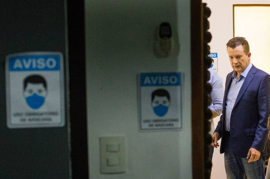 Ao questionar a dívida, Russomanno alegou que a assinatura dele e da esposa foram forjadas no contrato de aluguel do imóvel