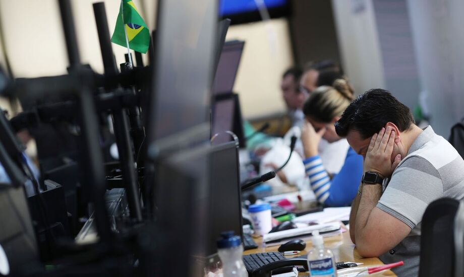 A perda de quase 6% na semana é até aqui a pior desde o tombo de 18,88%