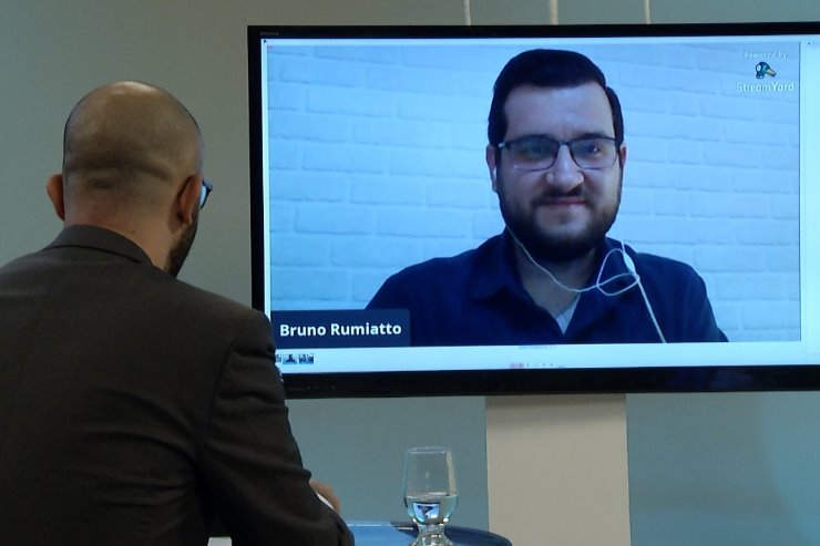 Em bate-papo por videoconferência, advogado respondeu perguntas enviadas pelo Instagram da ALEMS