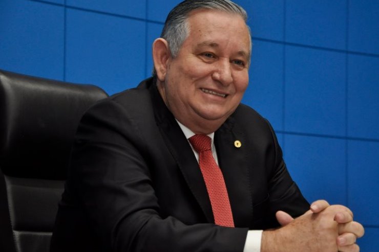 Antônio Vaz é o autor do projeto.