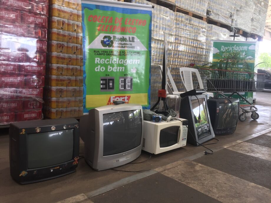Para incentivar o descarte correto de resíduos e materiais recicláveis, o Fort Atacadista realiza uma ação no sábado (dia 31) na loja Coronel Antonino