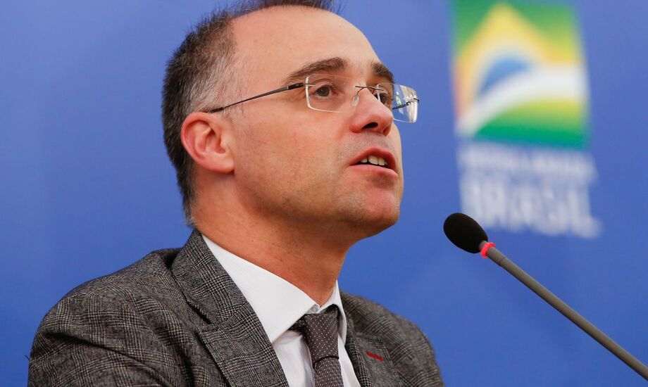 Mendonça disse que o crime organizado é transnacional
