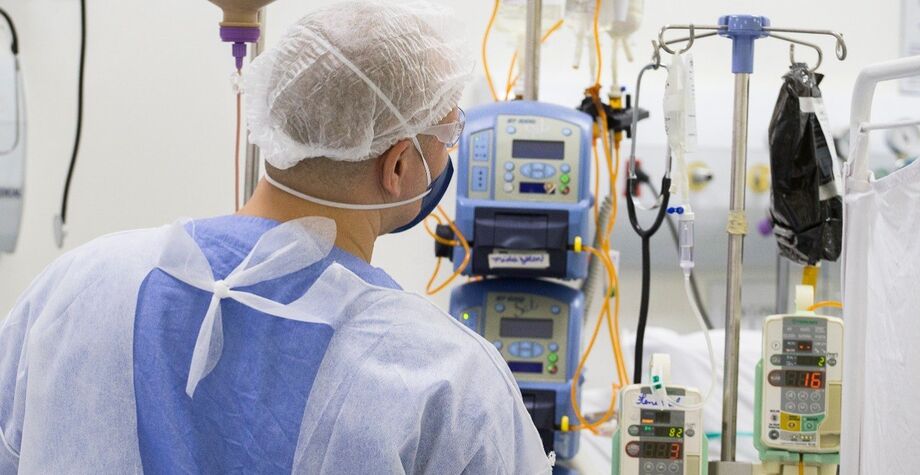 Trabalho médico na UTI