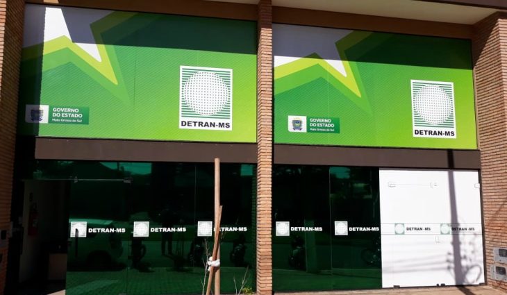 Dourados foi a primeira cidade do Estado a ser beneficiada com o atendimento por agendamento e a segunda com o sistema de pagamento com cartão de débito