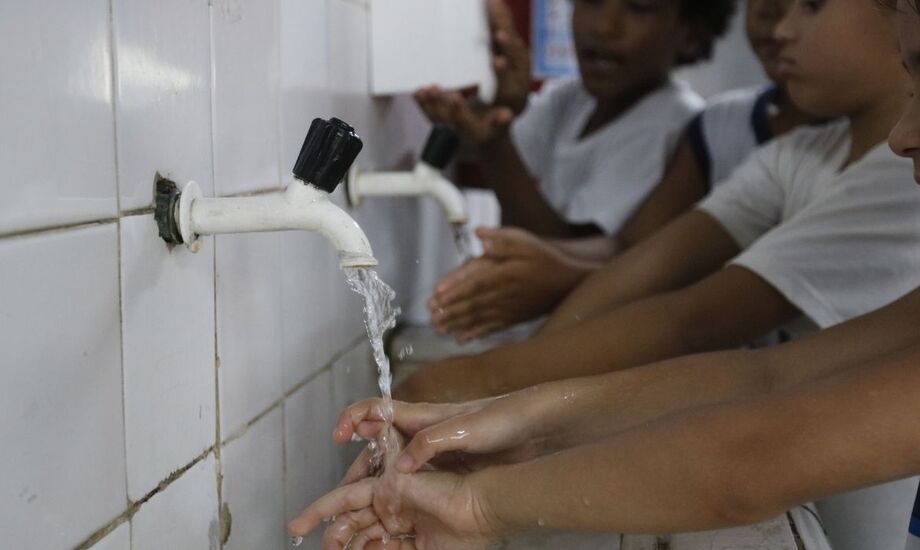 Nos esforços contra a pandemia do novo coronavírus, a prática foi objeto de normas e campanhas promocionais