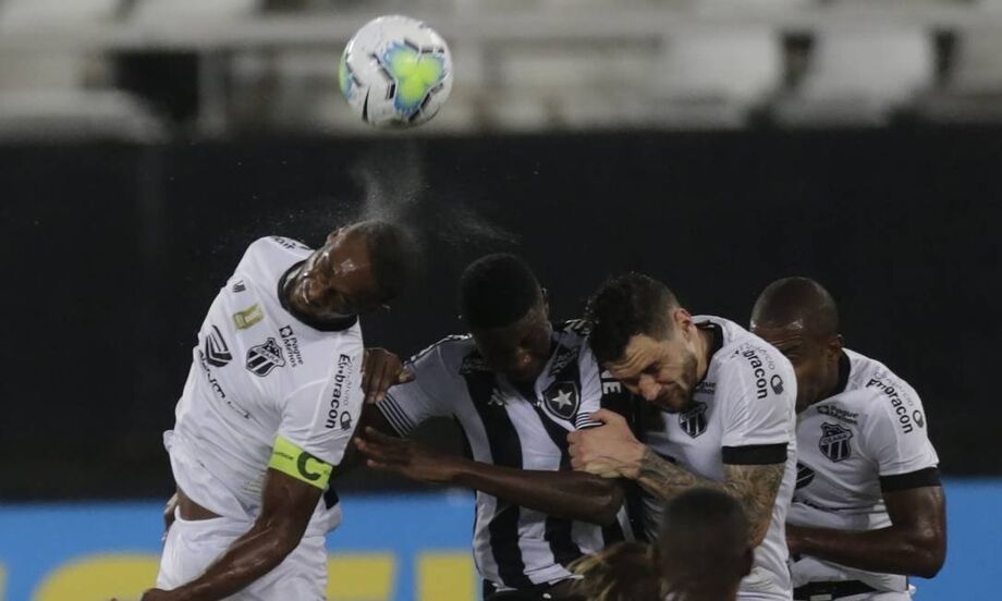 Botafogo e Ceará ficaram apenas no empate no Nilton Santos