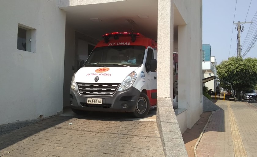 Um homem foi resgatado em estado grave após se afogar em piscina no começo da tarde deste domingo (04) em Três Lagoas