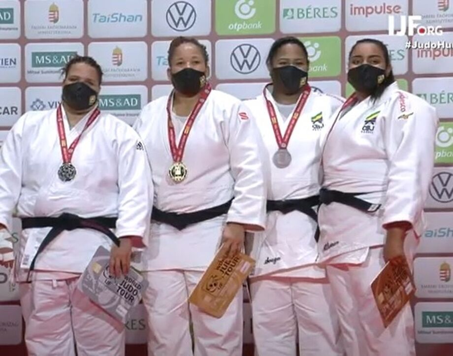 Maria Suelen e Beatriz Souza no pódio do Grand Slam de judô