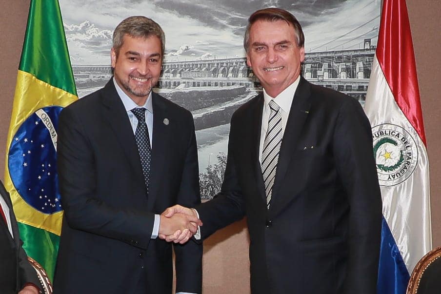 Os presidentes do Brasil, Jair Messias Bolsonaro, e do Paraguai, Mario Abdo Benítez,