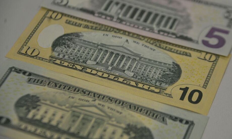 No fechamento, o dólar à vista de hoje encerrou a em R$ 5,6450