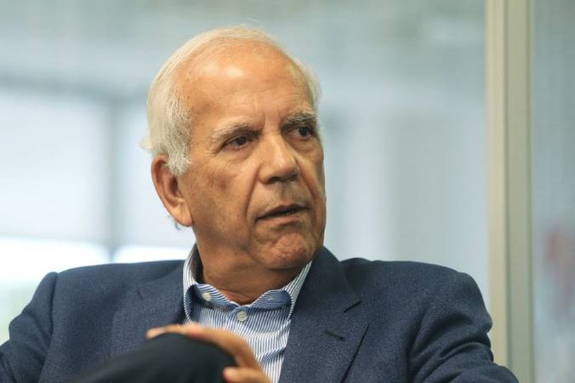 O senador Oriovisto Guimarães