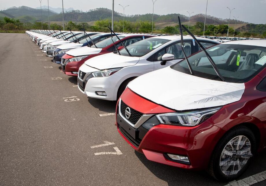 Novo Nissan Versa desembarca no porto do Rio de Janeiro