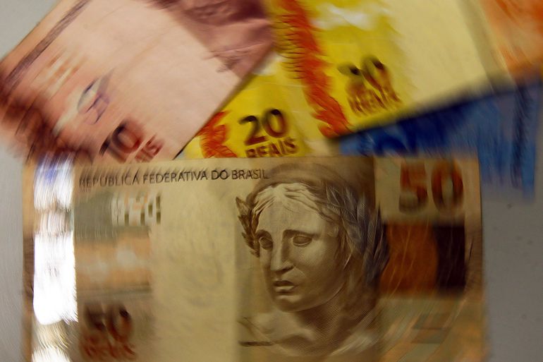 Em relação ao segundo trimestre deste ano a alta é menor, de 152%