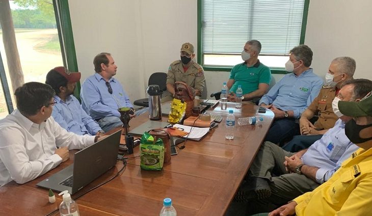 principais órgãos envolvidos no combate aos incêndios florestais em Mato Grosso do Sul estiveram na Agropecuária BR PEC, localizada nas margens da BR-262 no município de Miranda
