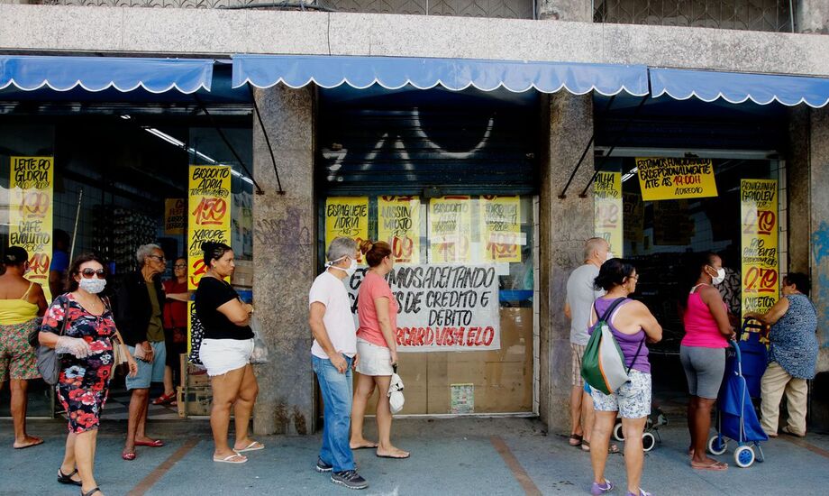 O componente que teve maior queda foi a situação das finanças familiares, que cedeu 0,5 ponto