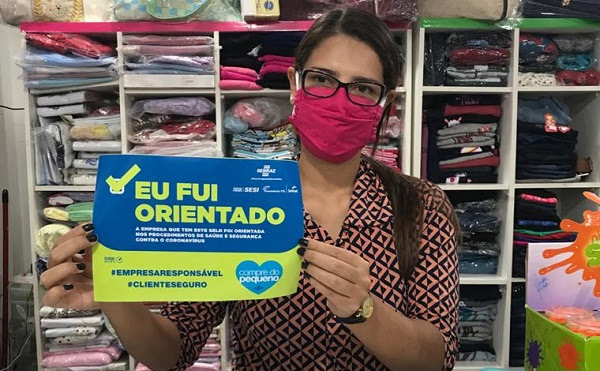 Durante visita, empresário recebe selo Eu Fui Orientado