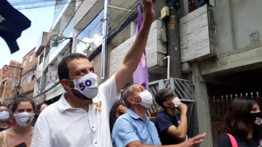 Boulos faz agenda em Heliópolis e exalta frente de esquerda