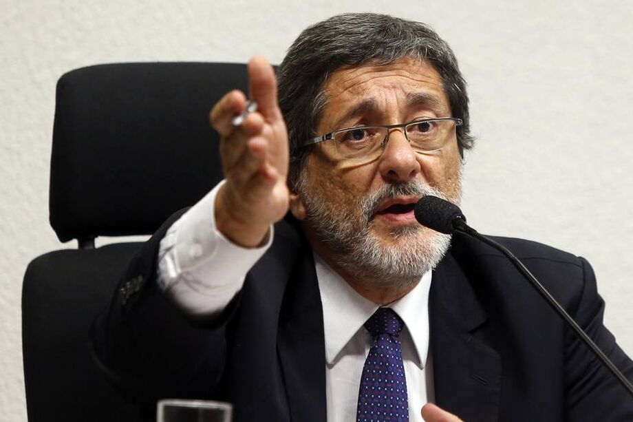 O ex-presidente José Sérgio Gabrielli pagará R$ 150 mil pela não elaboração de teste individual de perda do valor recuperável da Refinaria Abreu e Lima