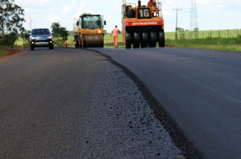 Construção de pontes e entrega de casas também são marcas da gestão estadual no Município
