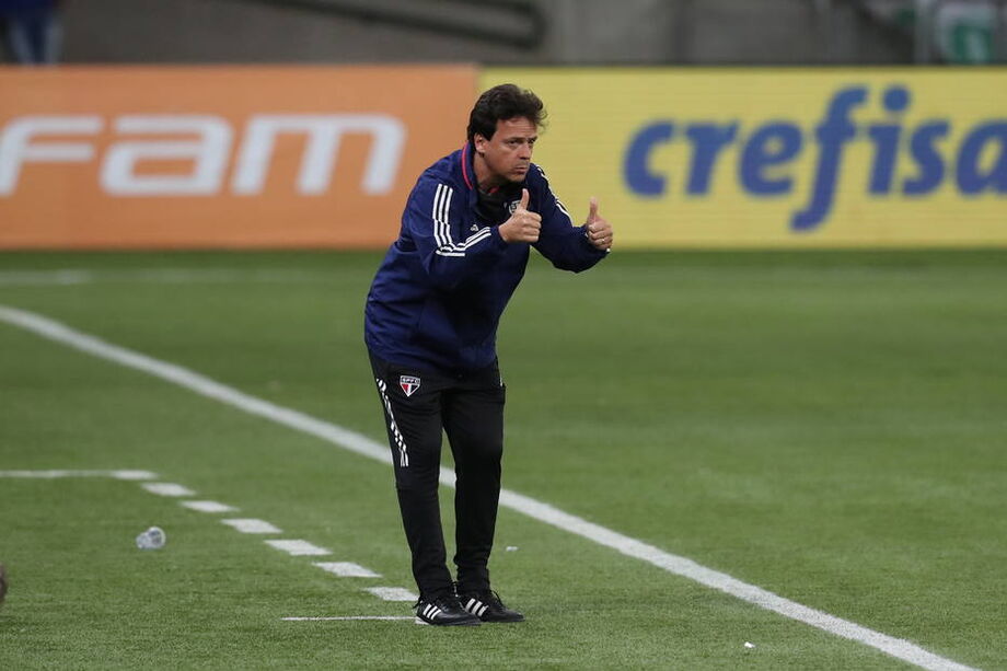 Fernando Diniz aprovou atuação do São Paulo em vitória contra o Palmeiras
