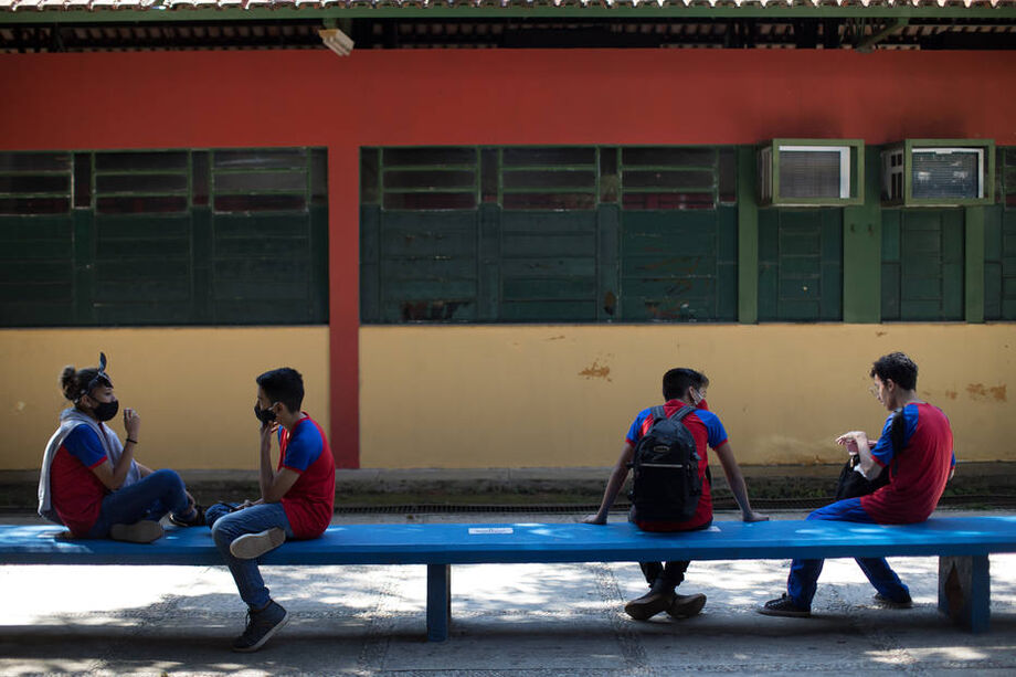 Acolhimento emocional de estudantes marca retorno à escola