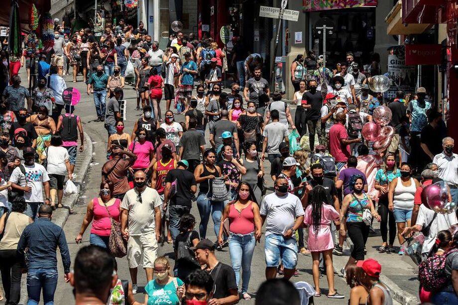 Brasil é o terceiro país com o maior número de infectados pelo novo coronavírus no mundo