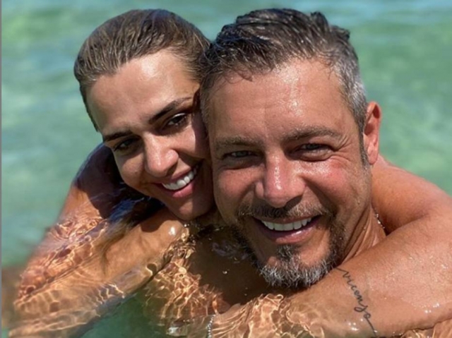 Andreia Baricelli alertou para a necessidade de realizar os exames de prevenção ligados ao câncer de mama