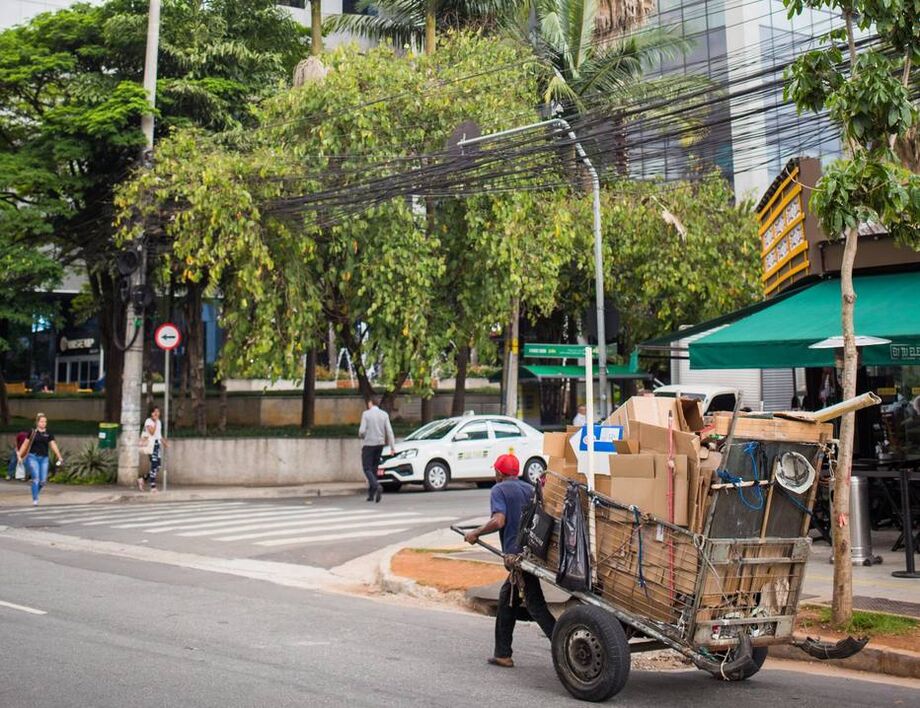 Três anos de baixo crescimento econômico entre 2017 a 2019 mantiveram a tendência de alta da pobreza no Brasil.
