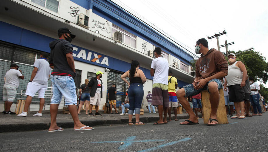 Economia com a reforma permitiu realocar recursos em medidas de enfrentamento à Covid, como o auxílio emergencial