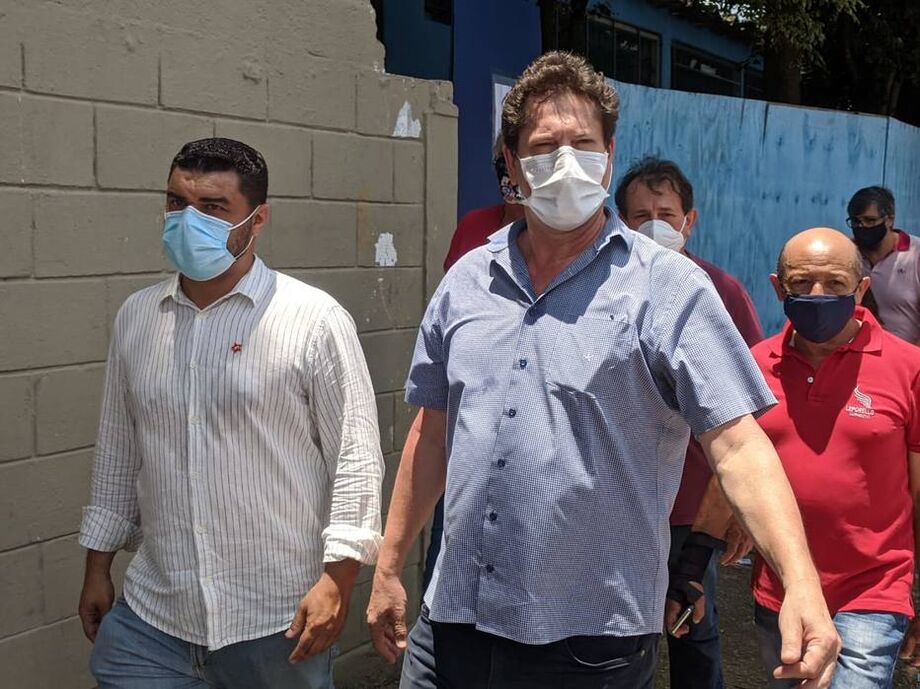 Jilmar Tatto, candidato do PT à Prefeitura de São Paulo, comparece à votação das eleições 2020 neste domingo,15
