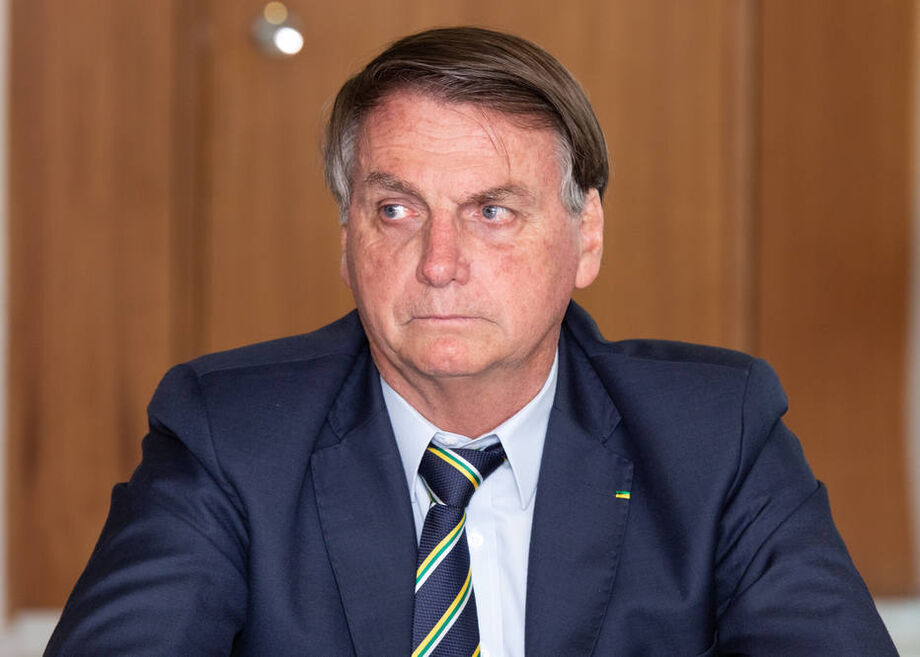 Jair Bolsonaro recua de suas declarações depois de dizer que revelaria nomes de países que atuam como receptadores de madeira ilegal