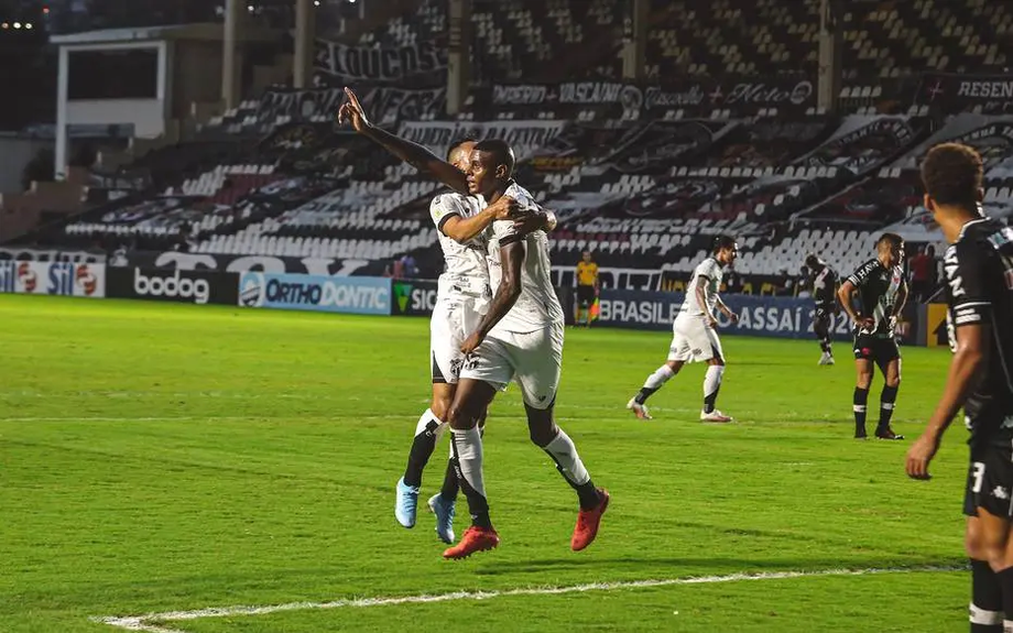 Ceará goleou o Vasco em São Januário