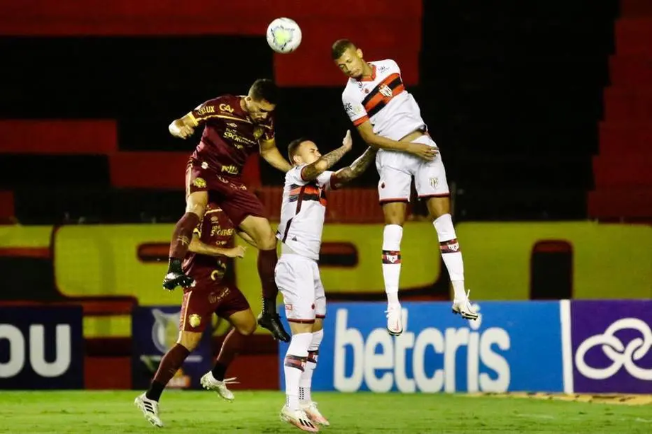 Atlético-GO venceu o Sport pelo Campeonato Brasileiro