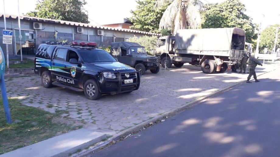 Sete mandados de prisão foram cumpridos contra detentos que já estavam custodiados no presídio